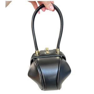Not Your Average Nina Bag in black